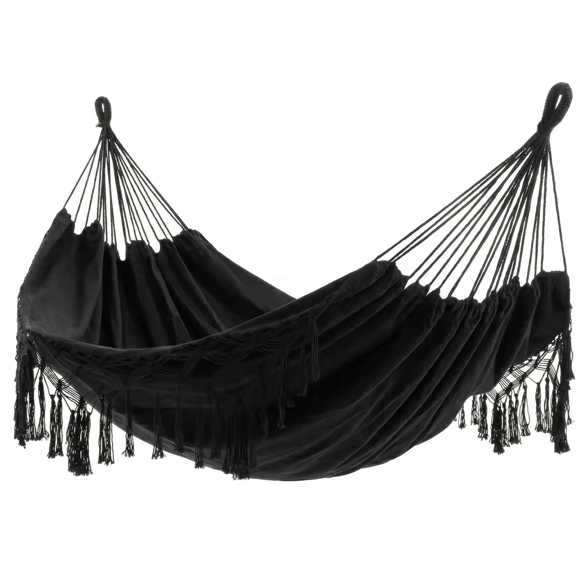 Hamac brésilien de prestige en toile de coton noir intense avec de larges bordures en macramé et des franges artisanales sur fond blanc.
