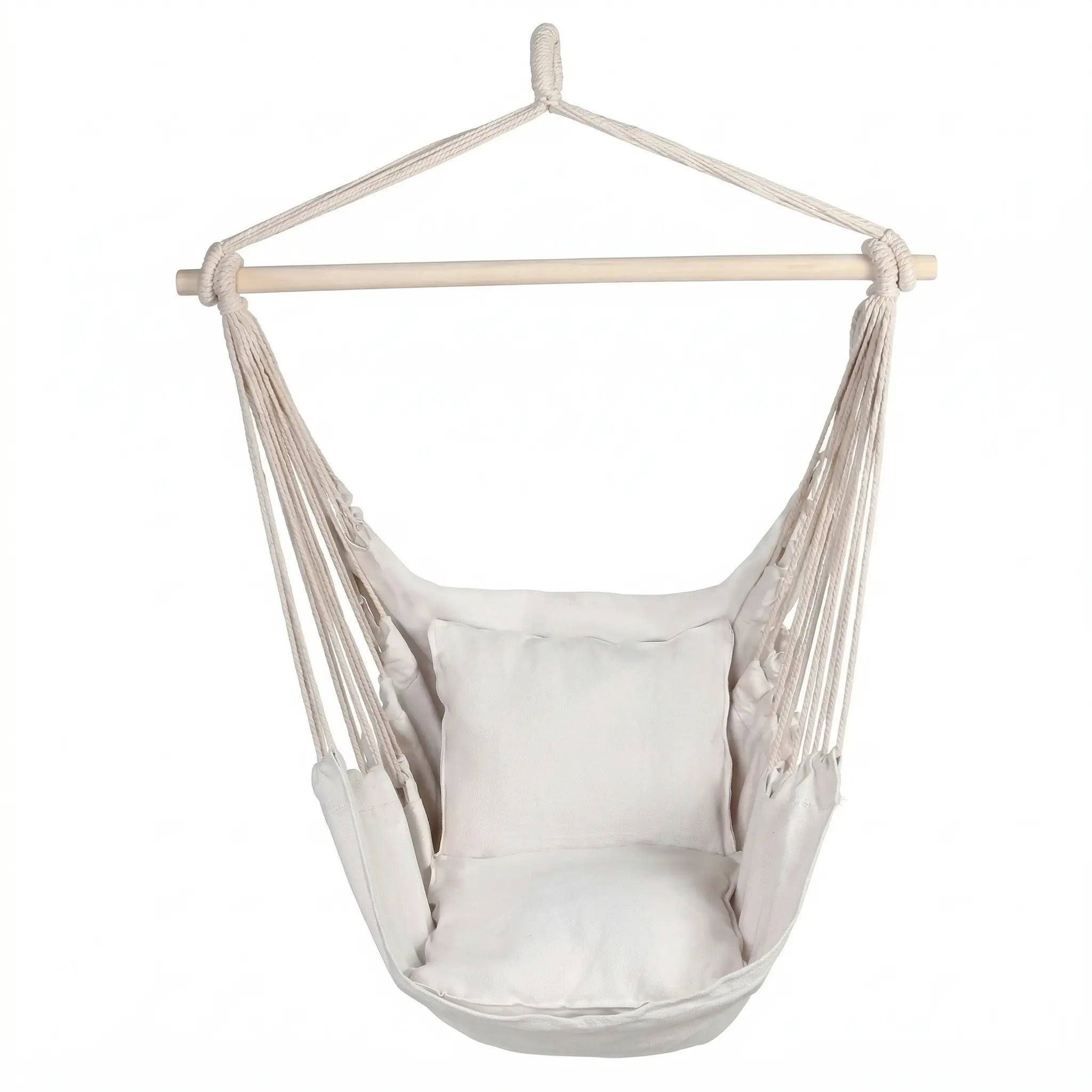 Fauteuil hamac suspendu en toile beige avec deux coussins confortables et barre d'écartement en bois clair sur fond blanc épuré.
